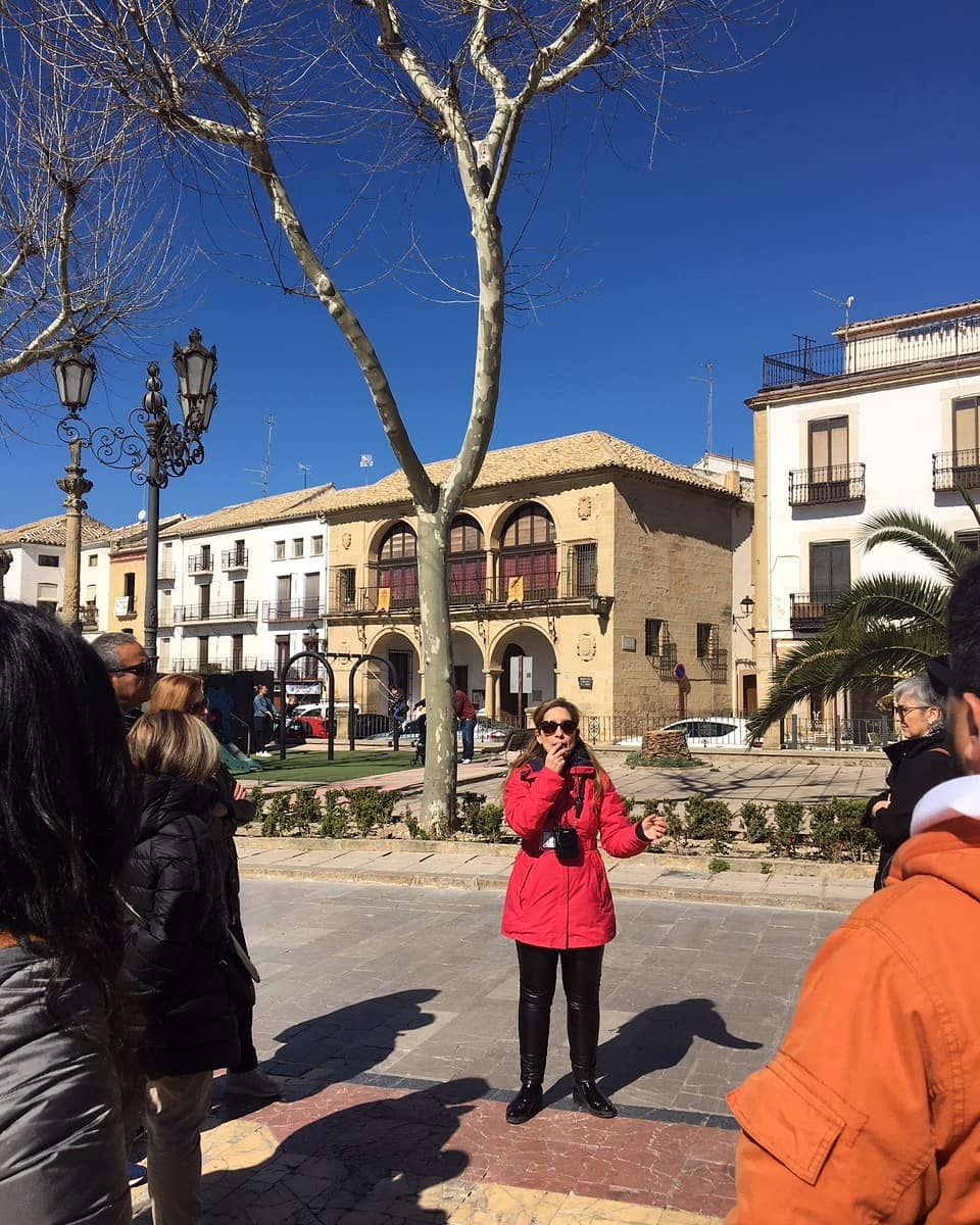 Degusta y recorre la esencia de Jaén: Patrimonio, cultura y AOVE