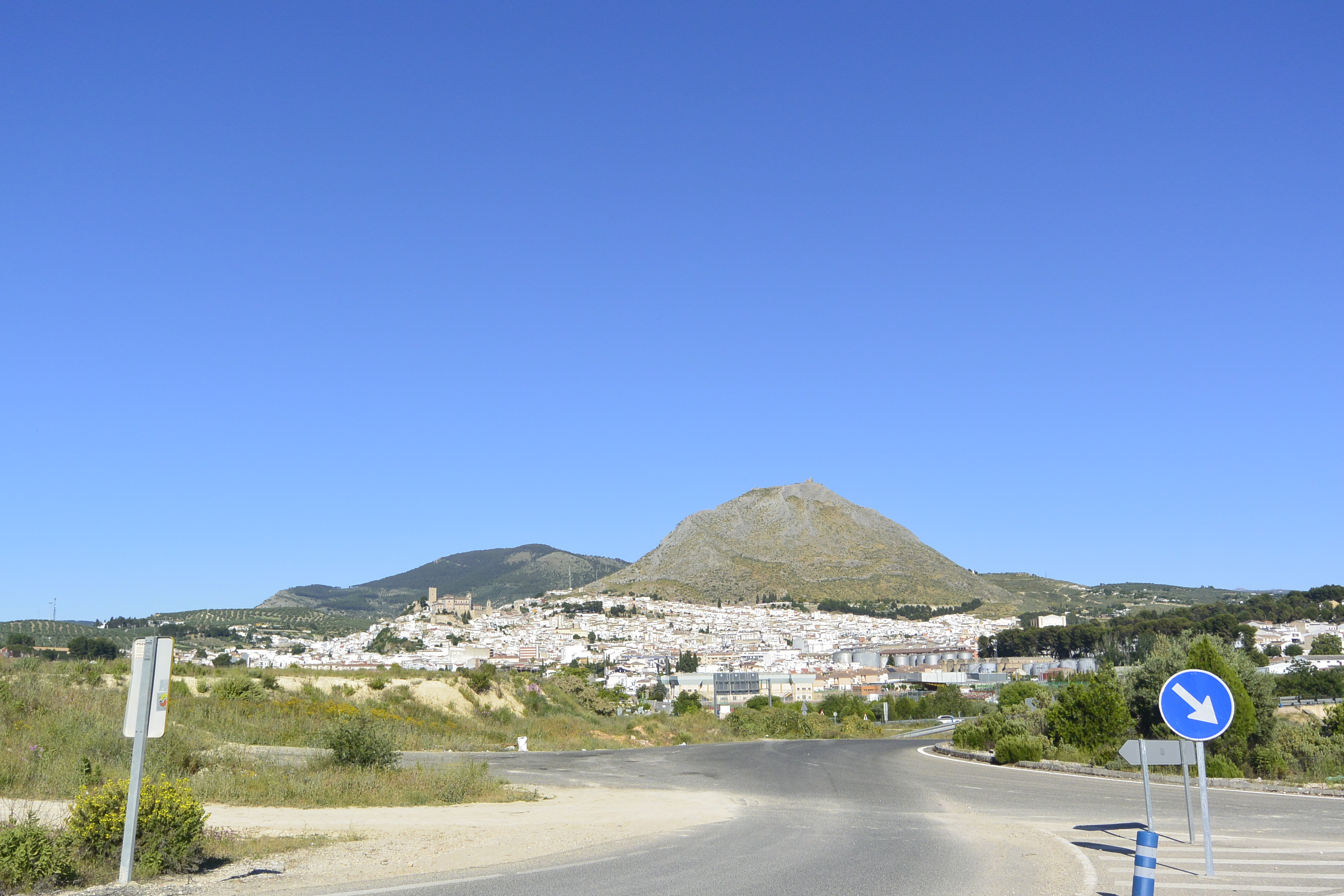 JA-3308 De Martos a Monte Lope. “El olivar entre cerros y campiñas”
