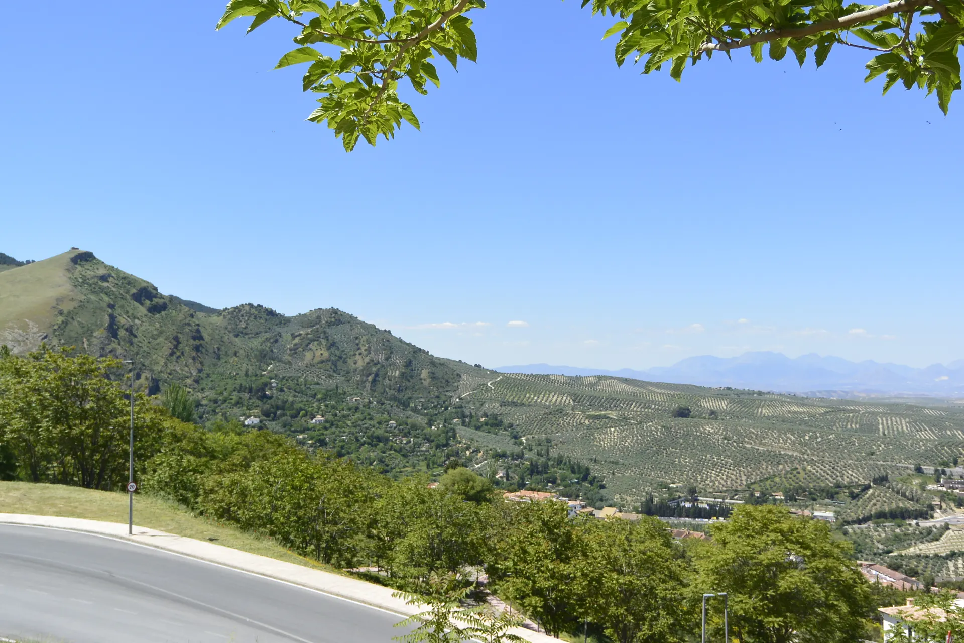 Vistas desde aparcamiento urbano de la  Av. de Andalucía